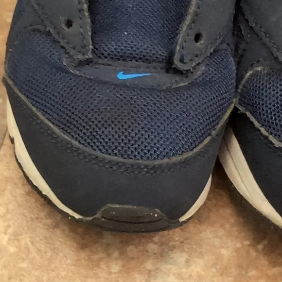 Nike Air Max Kids Sneakers - Navy and Pink - Picture 5 of 10